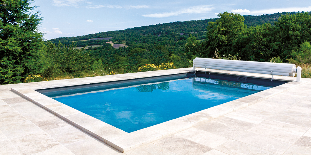 Construire soi-même sa piscine en kit | Piscines Desjoyaux